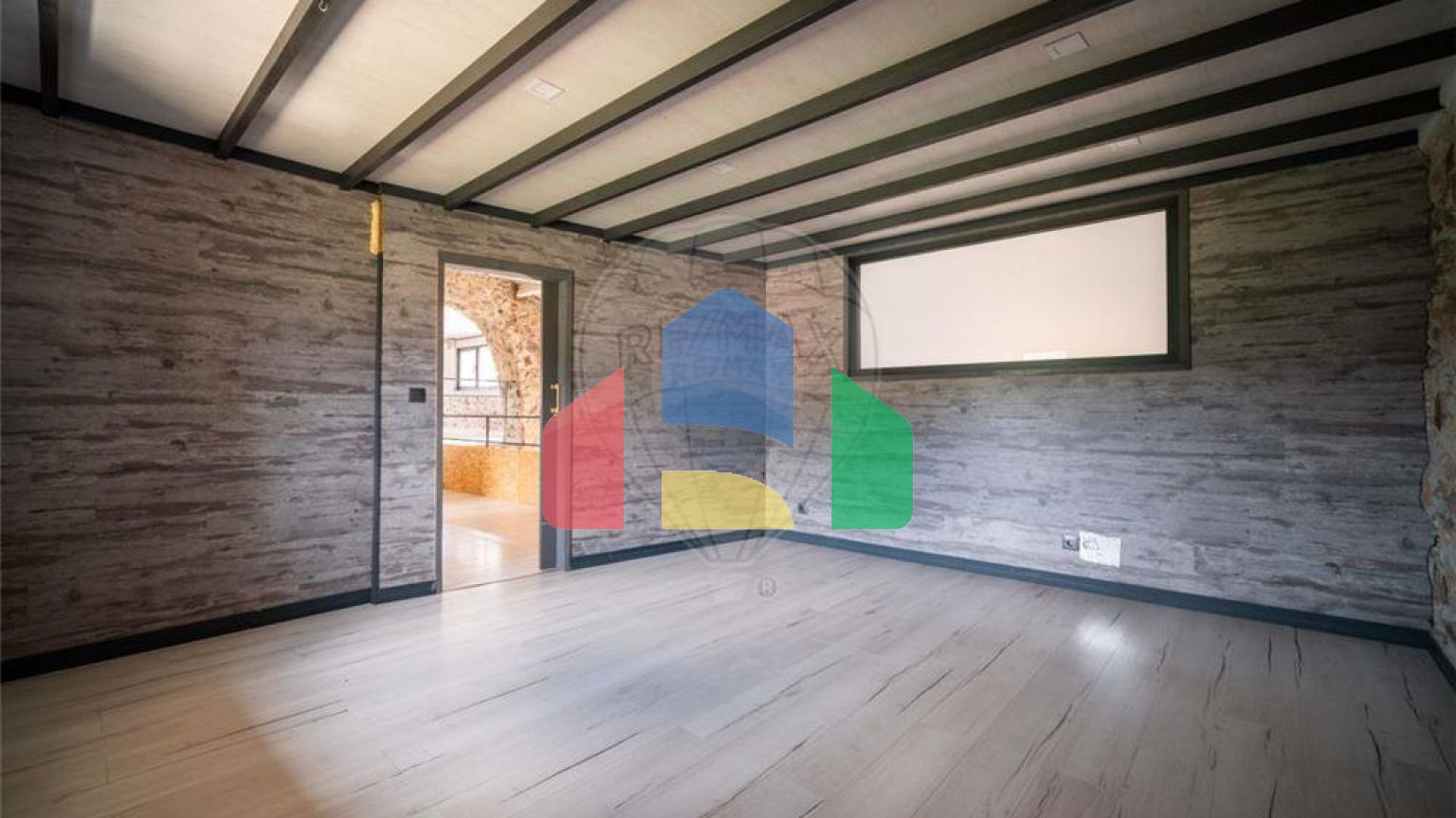 Residential - Single Family Home - T6 - Cepães e Fareja, Fafe - PT