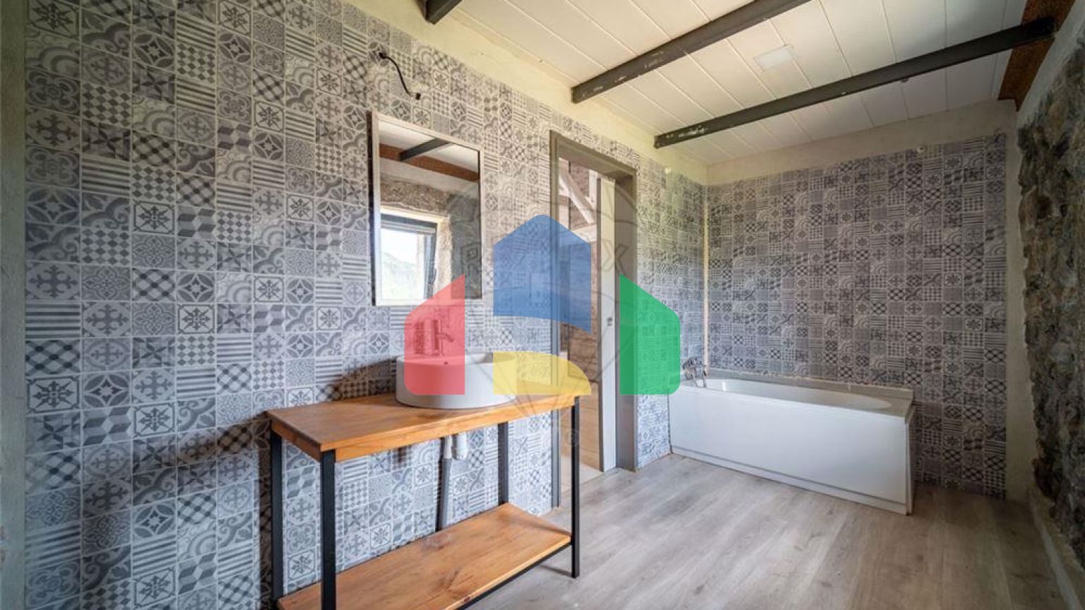 Residential - Single Family Home - T6 - Cepães e Fareja, Fafe - PT