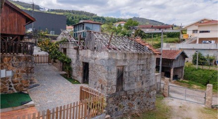 Residential - Single Family Home - T2 - Cepães e Fareja, Fafe - PT