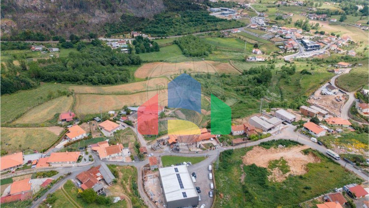 Residential - Single Family Home - T2 - Cepães e Fareja, Fafe - PT