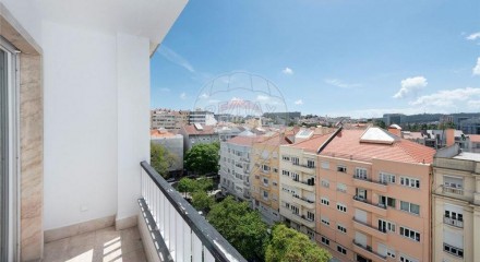 Residential - Condo/Apartment - T2 - Avenidas Novas, Lisbon - PT