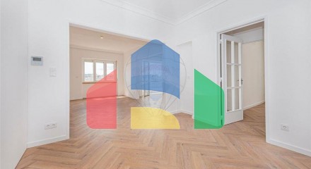 Residential - Condo/Apartment - T2 - Avenidas Novas, Lisbon - PT