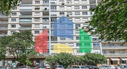 Residential - Condo/Apartment - T2 - Avenidas Novas, Lisbon - PT