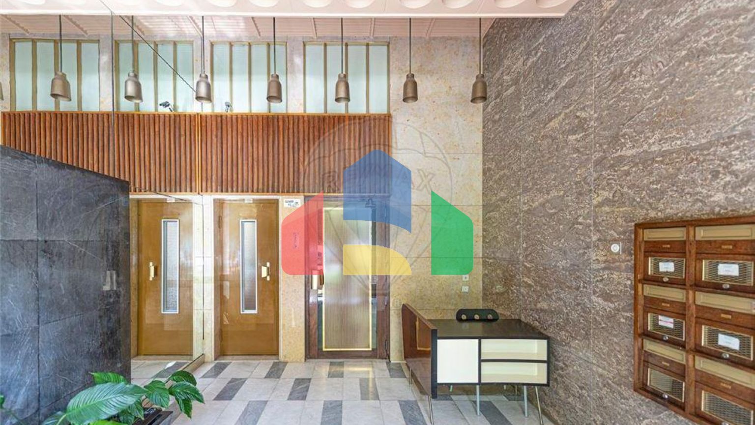 Residential - Condo/Apartment - T2 - Avenidas Novas, Lisbon - PT