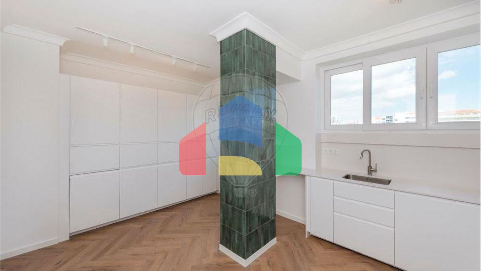 Residential - Condo/Apartment - T2 - Avenidas Novas, Lisbon - PT