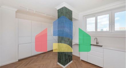 Residential - Condo/Apartment - T2 - Avenidas Novas, Lisbon - PT