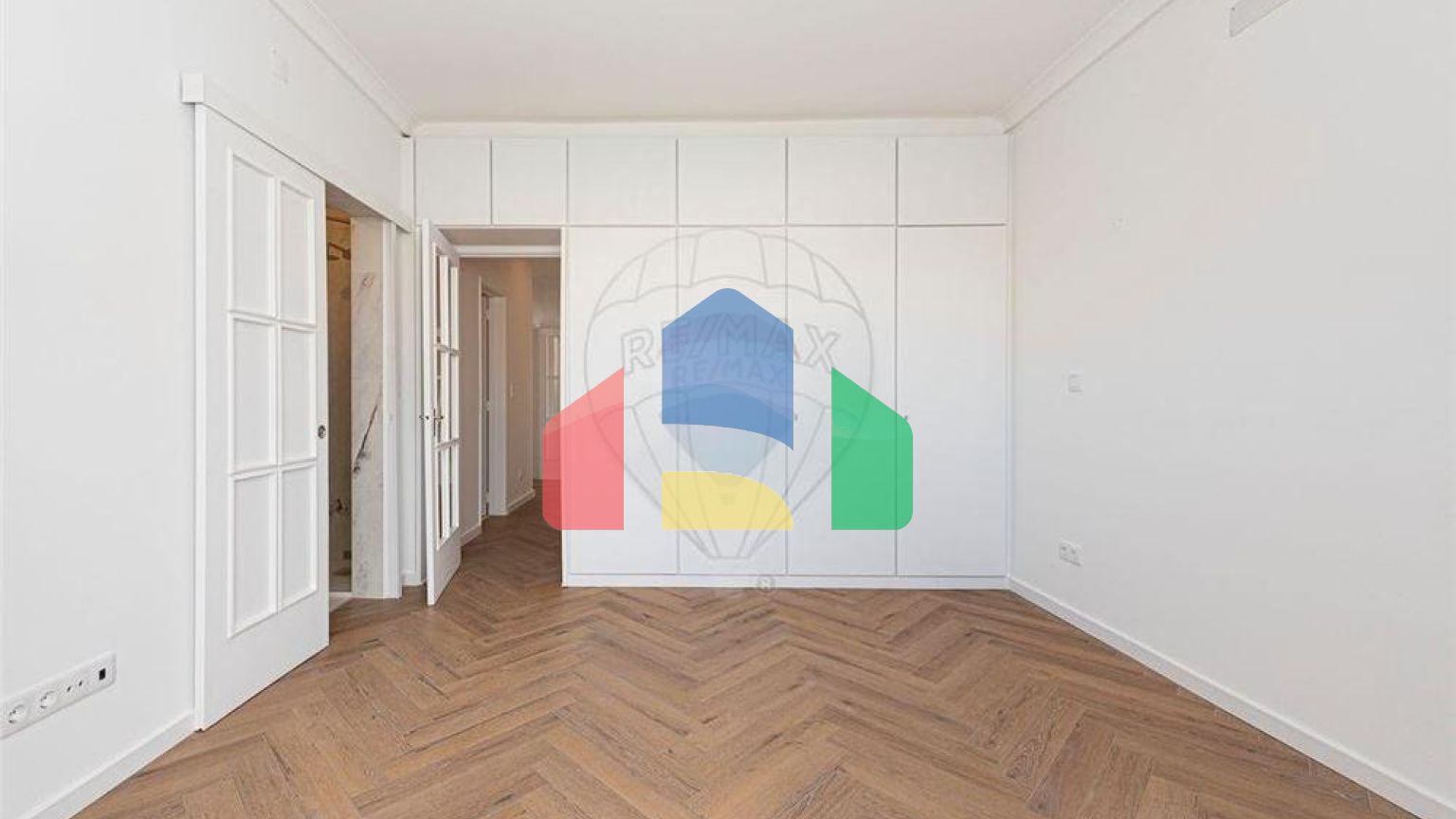 Residential - Condo/Apartment - T2 - Avenidas Novas, Lisbon - PT