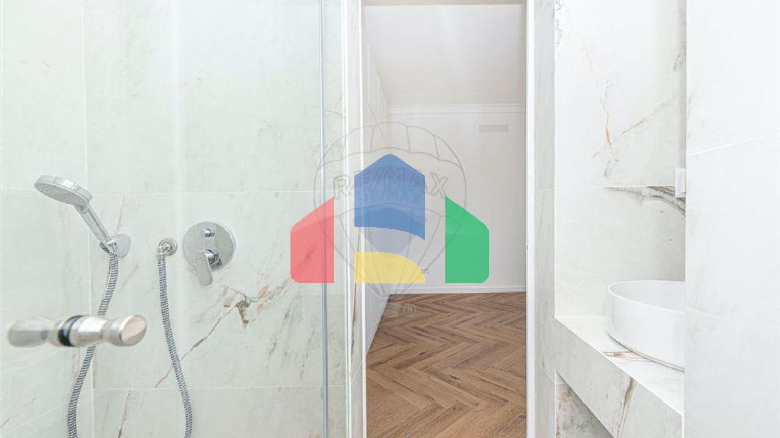 Residential - Condo/Apartment - T2 - Avenidas Novas, Lisbon - PT