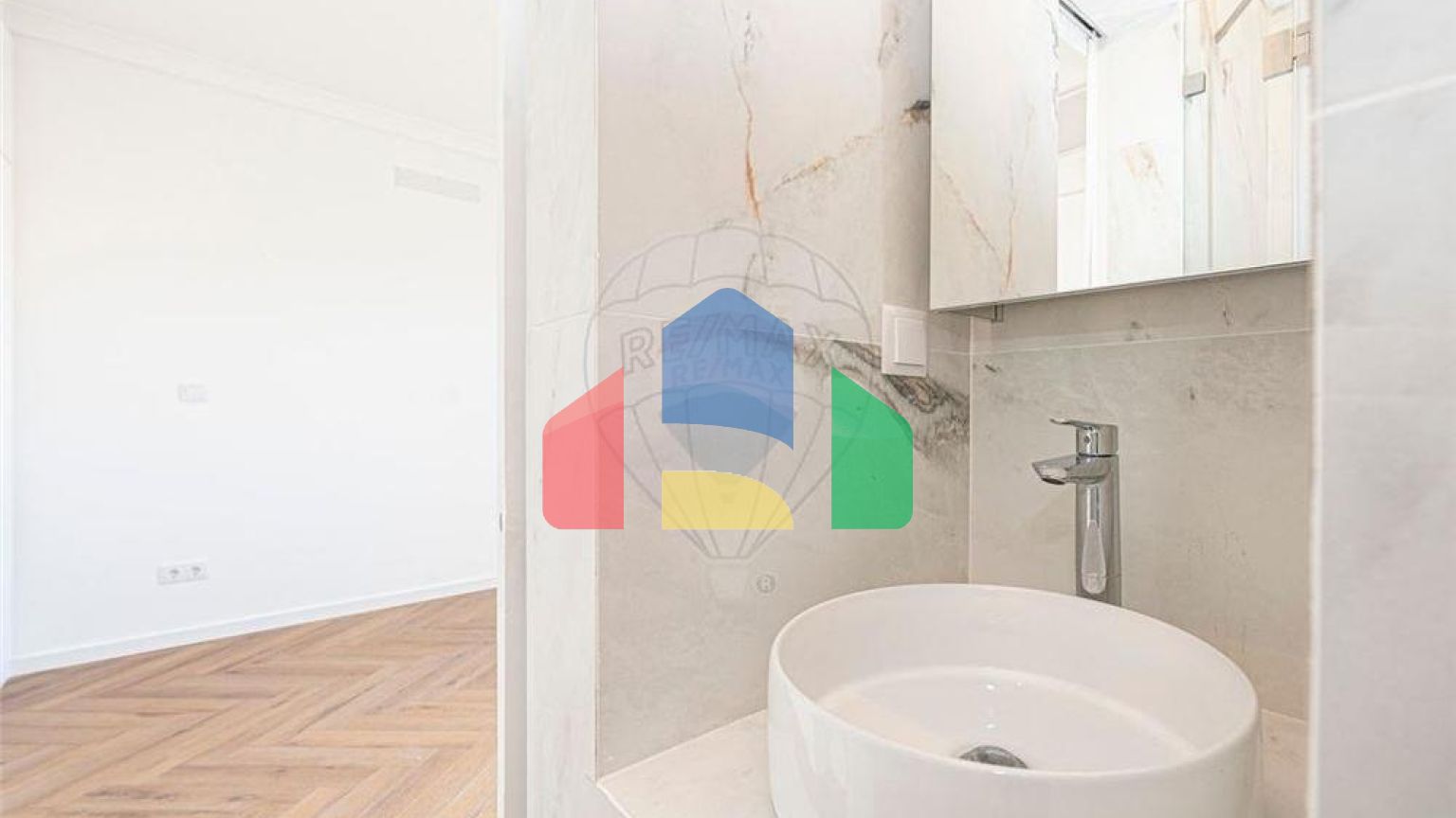 Residential - Condo/Apartment - T2 - Avenidas Novas, Lisbon - PT