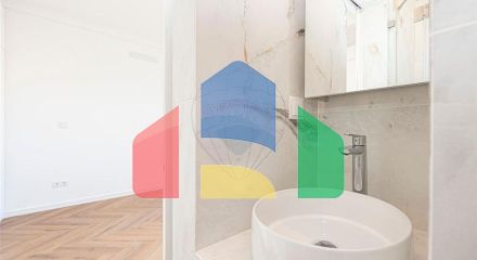 Residential - Condo/Apartment - T2 - Avenidas Novas, Lisbon - PT