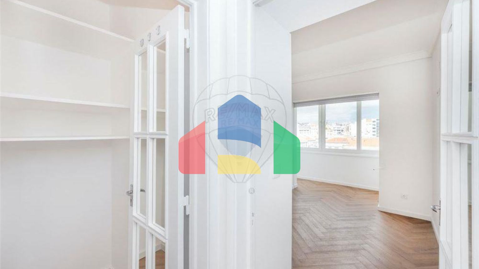 Residential - Condo/Apartment - T2 - Avenidas Novas, Lisbon - PT