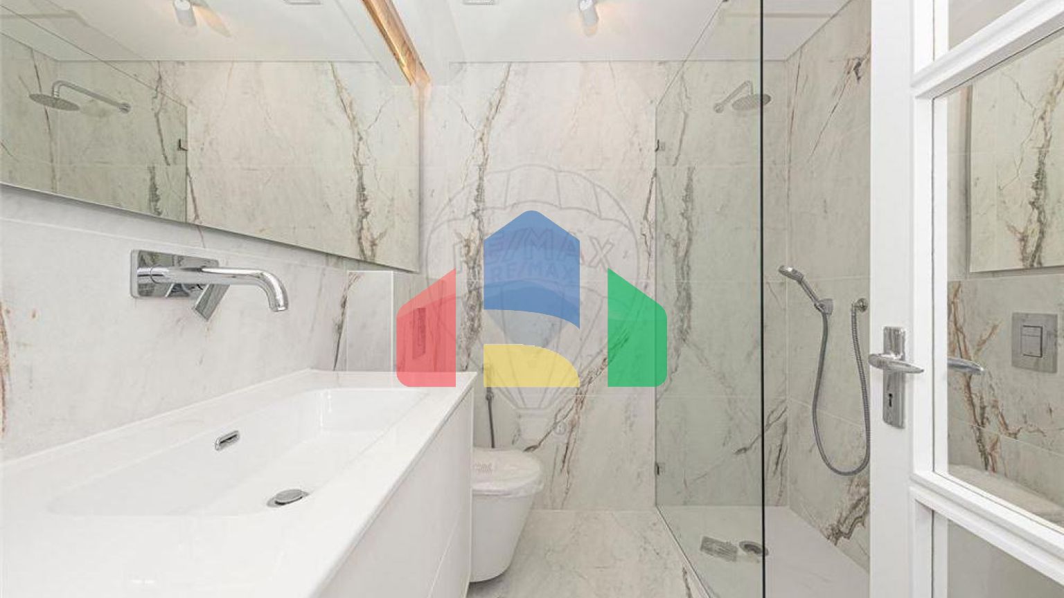 Residential - Condo/Apartment - T2 - Avenidas Novas, Lisbon - PT