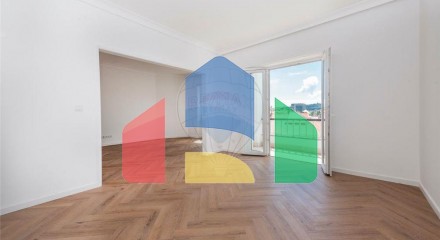 Residential - Condo/Apartment - T2 - Avenidas Novas, Lisbon - PT