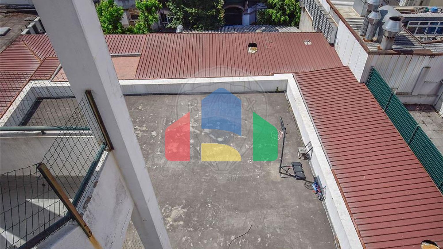 Residential - Condo/Apartment - T5 - Avenidas Novas, Lisbon - PT