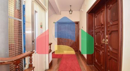 Residential - Condo/Apartment - T5 - Avenidas Novas, Lisbon - PT
