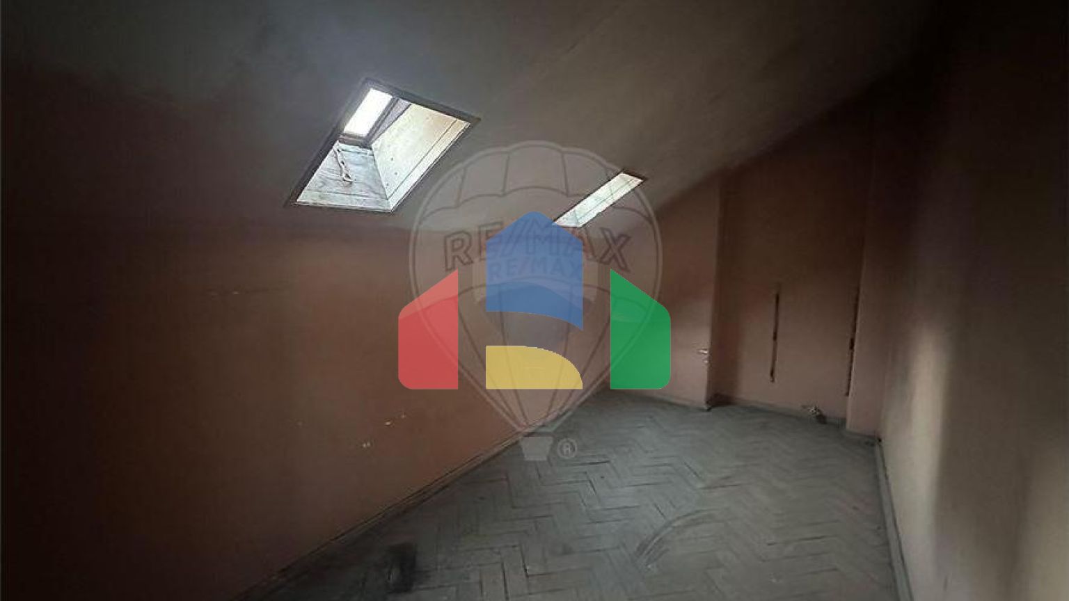 Residential - Condo/Apartment - T1 - Avenidas Novas, Lisbon - PT