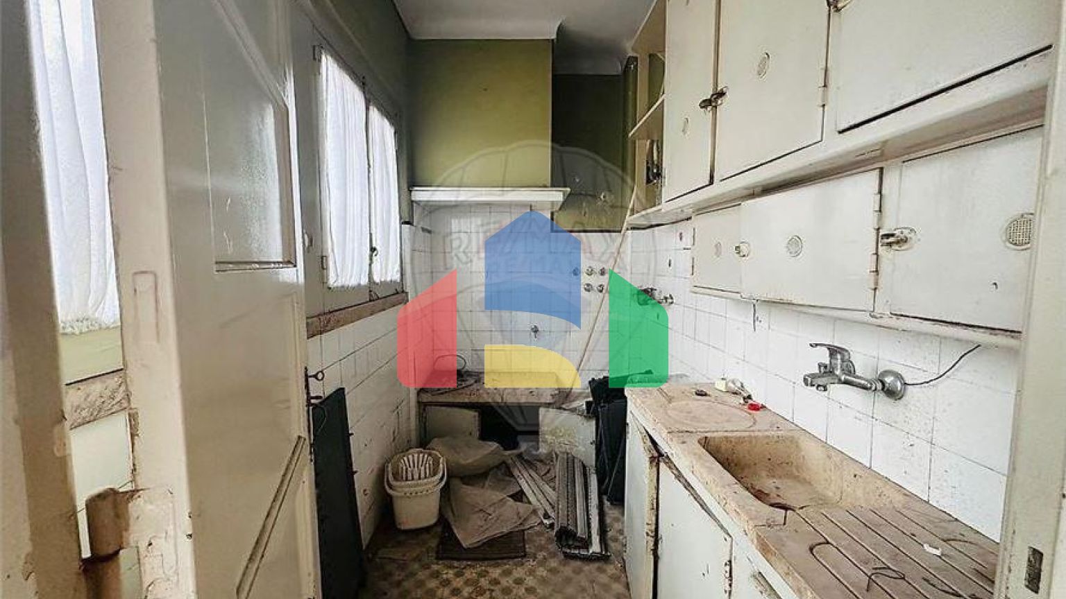 Residential - Condo/Apartment - T1 - Avenidas Novas, Lisbon - PT