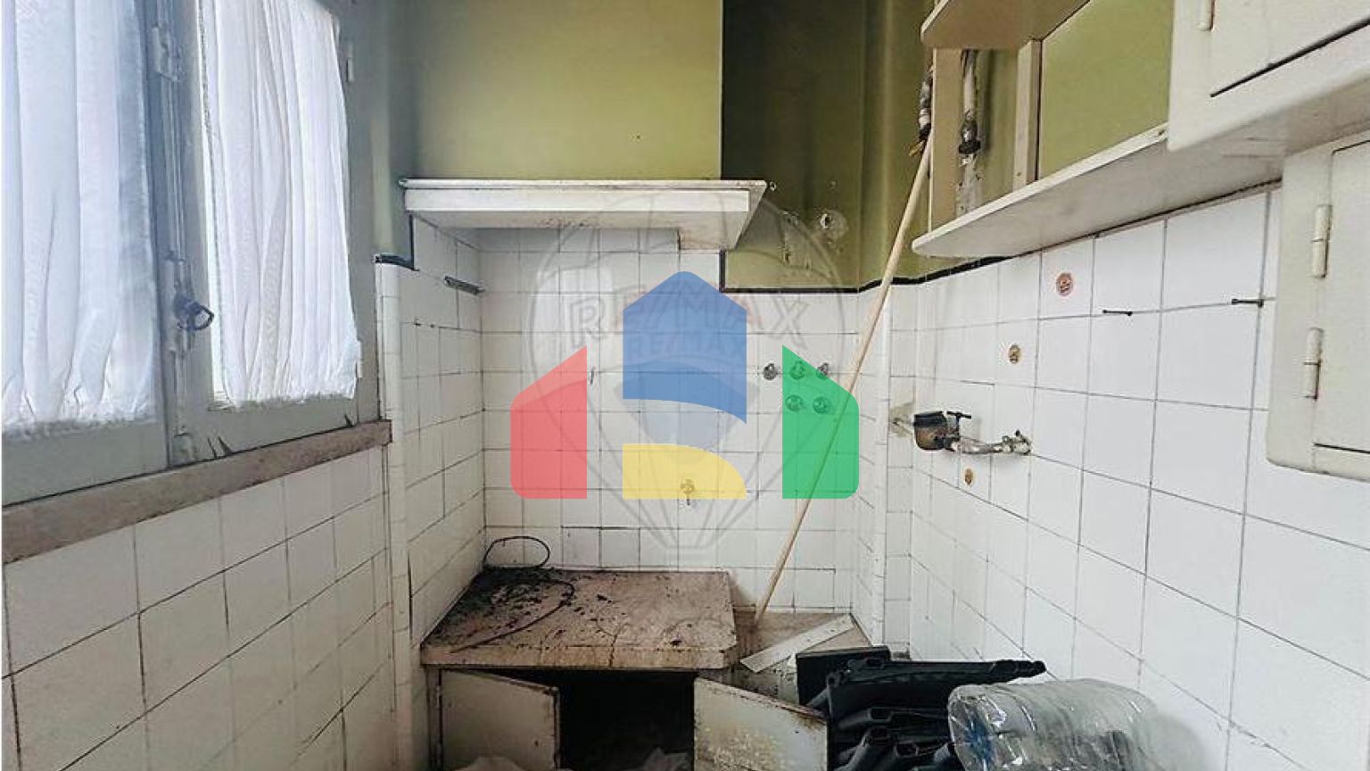 Residential - Condo/Apartment - T1 - Avenidas Novas, Lisbon - PT