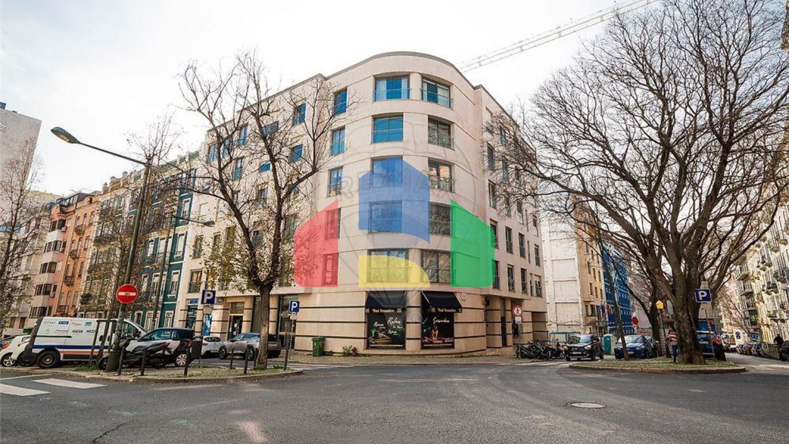 Residential - Condo/Apartment - T3 - Avenidas Novas, Lisbon - PT