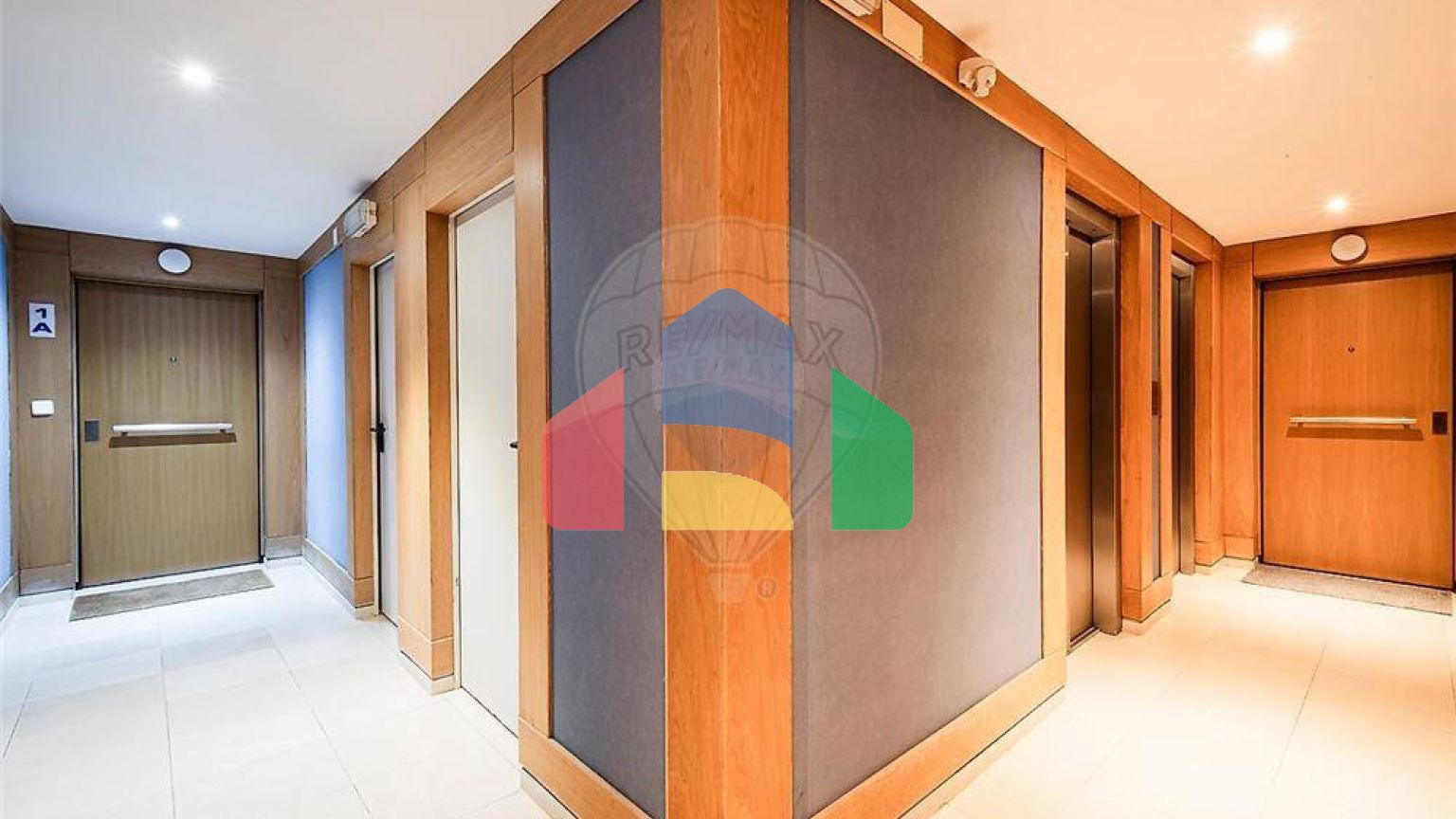 Residential - Condo/Apartment - T3 - Avenidas Novas, Lisbon - PT