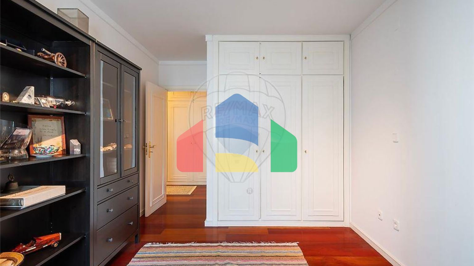 Residential - Condo/Apartment - T3 - Avenidas Novas, Lisbon - PT