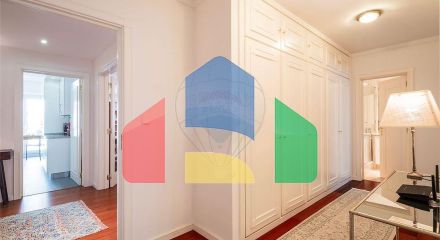 Residential - Condo/Apartment - T3 - Avenidas Novas, Lisbon - PT