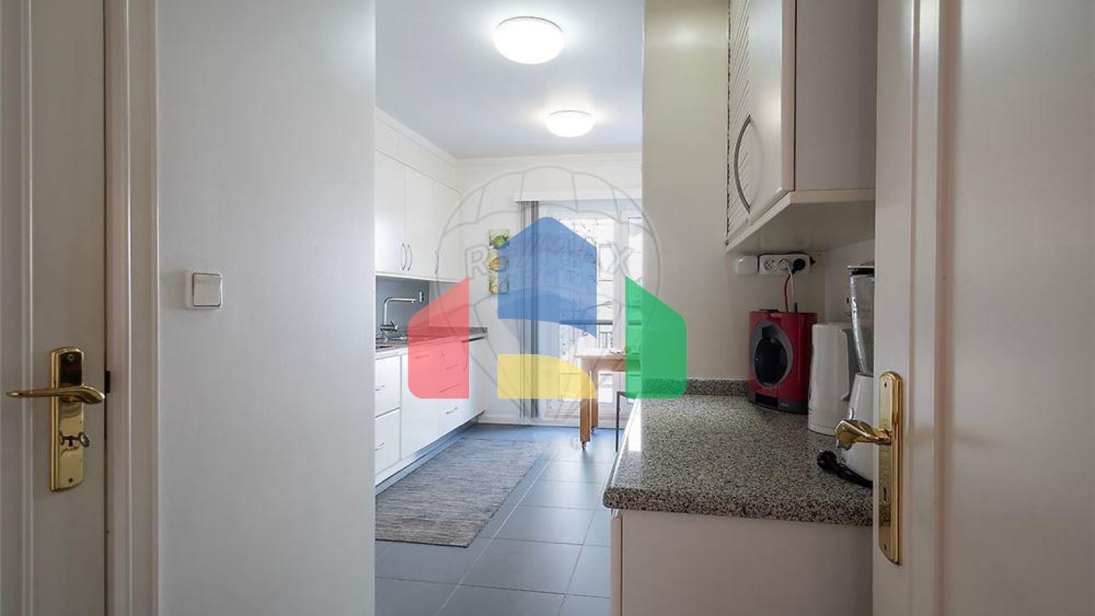 Residential - Condo/Apartment - T3 - Avenidas Novas, Lisbon - PT