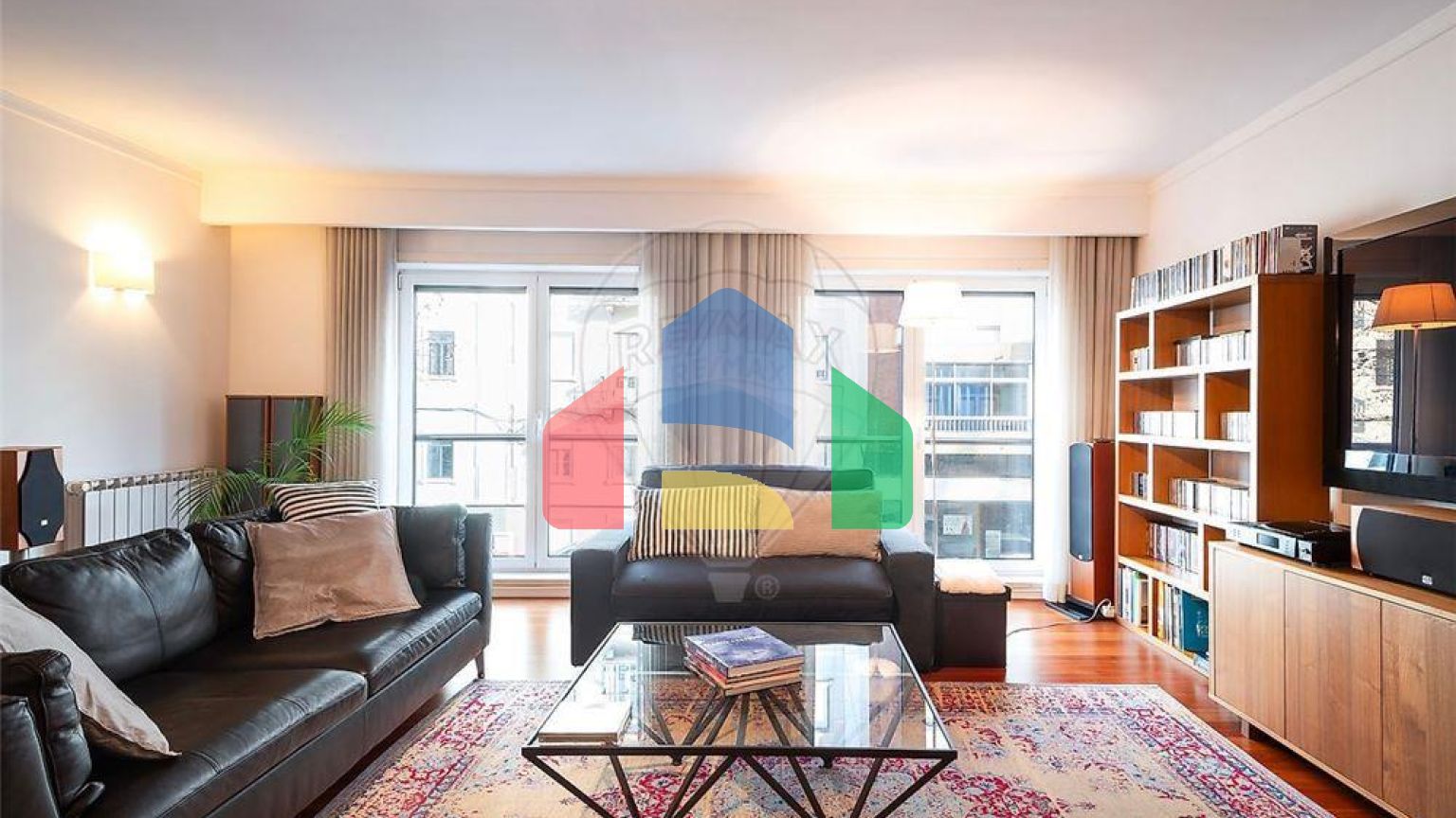 Residential - Condo/Apartment - T3 - Avenidas Novas, Lisbon - PT