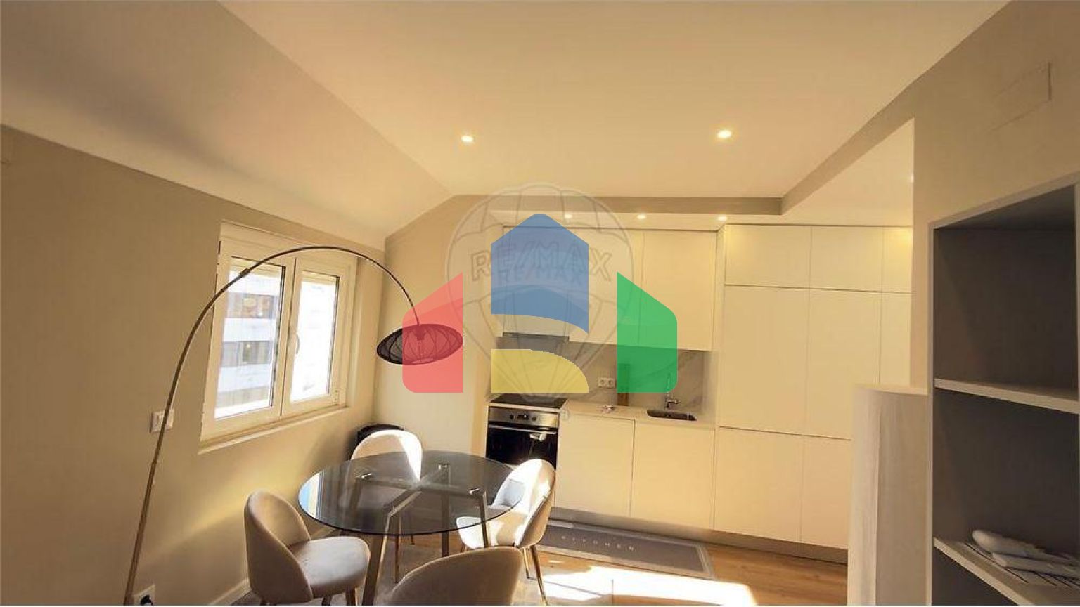 Residential - Condo/Apartment - T1 - Avenidas Novas, Lisbon - PT