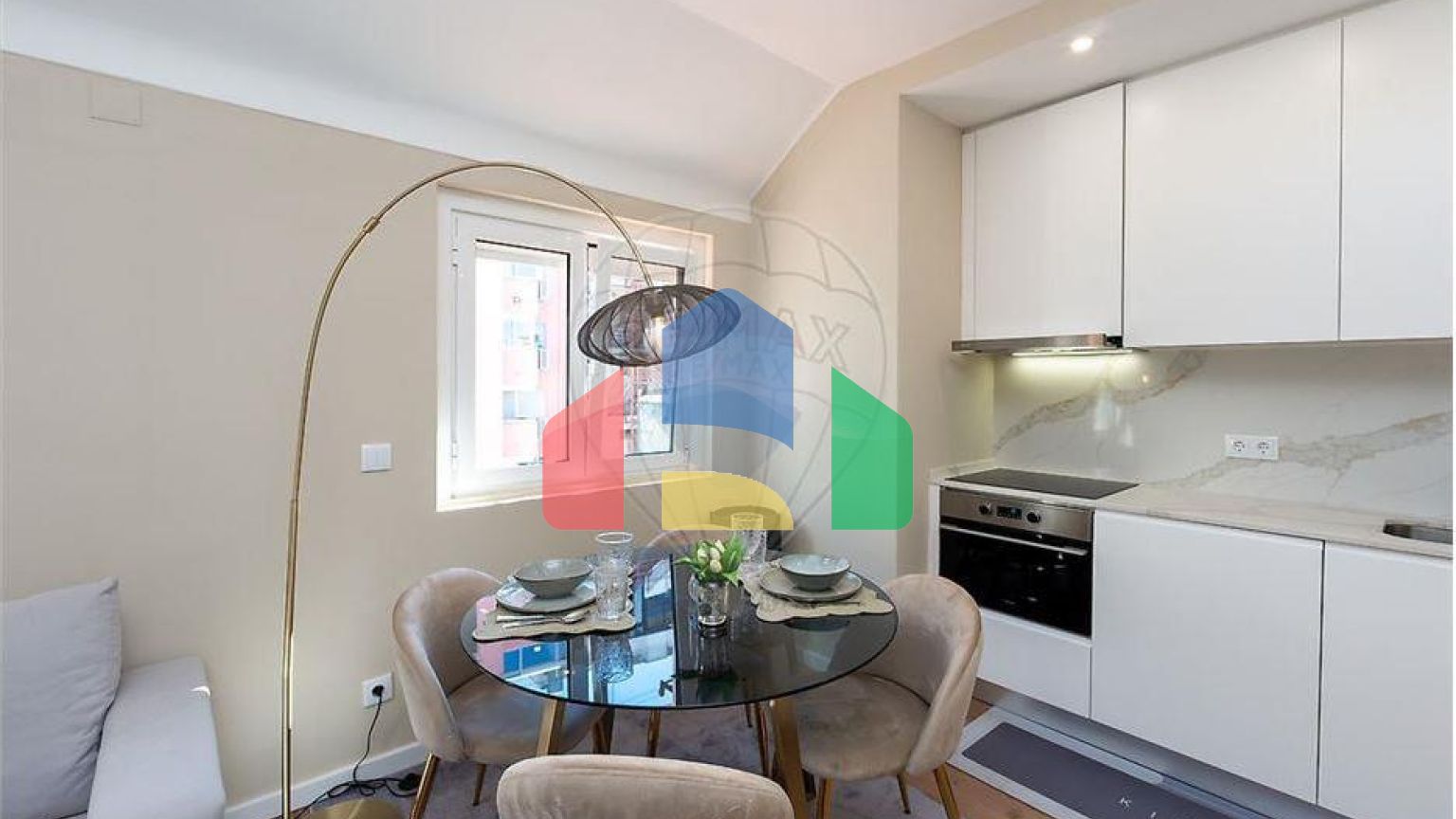 Residential - Condo/Apartment - T1 - Avenidas Novas, Lisbon - PT