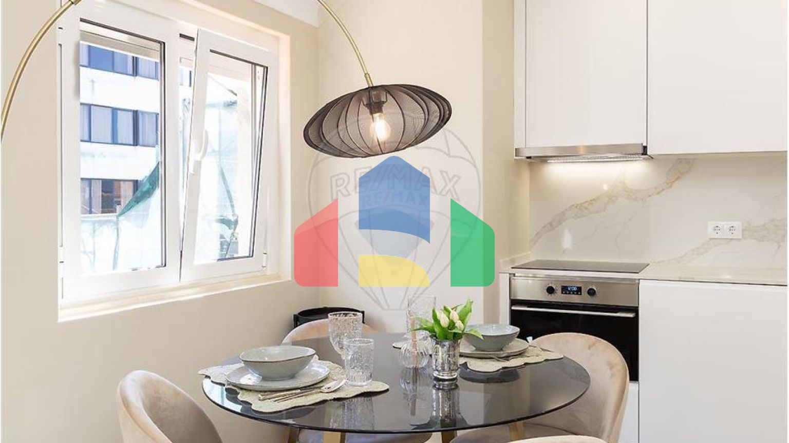 Residential - Condo/Apartment - T1 - Avenidas Novas, Lisbon - PT