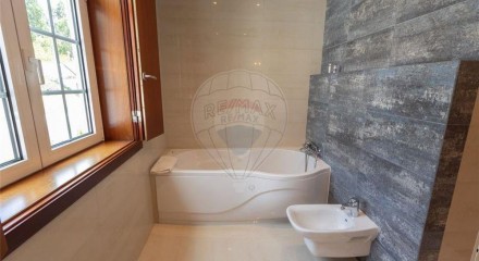 Residential - Single Family Home - T5 - Sao Pedro de Tomar, Tomar - PT