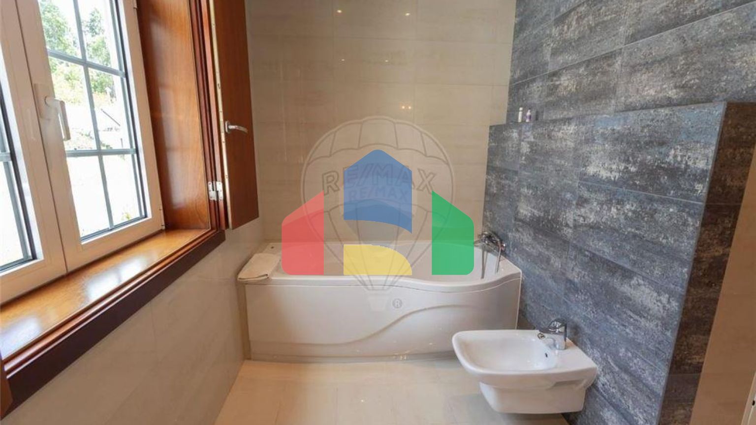 Residential - Single Family Home - T5 - Sao Pedro de Tomar, Tomar - PT