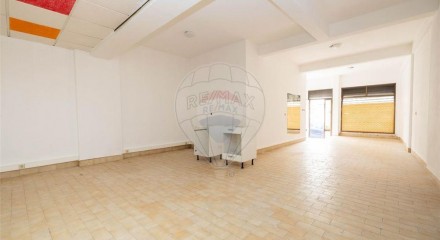 Commercial - Commercial/Retail - Encosta do Sol, Amadora - PT