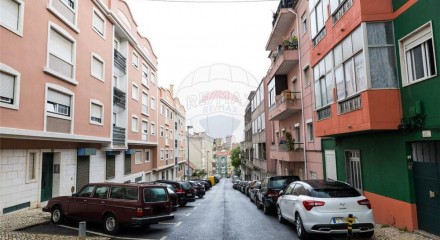 Commercial - Commercial/Retail - Encosta do Sol, Amadora - PT