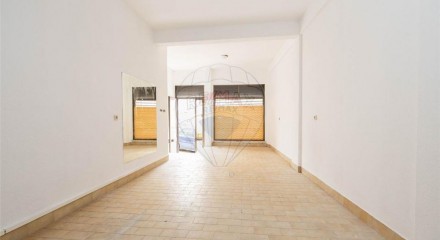 Commercial - Commercial/Retail - Encosta do Sol, Amadora - PT