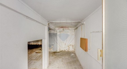 Commercial - Commercial/Retail - Estrela, Lisbon - PT