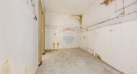Commercial - Commercial/Retail - Estrela, Lisbon - PT