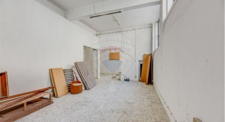 Commercial - Commercial/Retail - Estrela, Lisbon - PT
