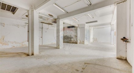 Commercial - Commercial/Retail - Estrela, Lisbon - PT