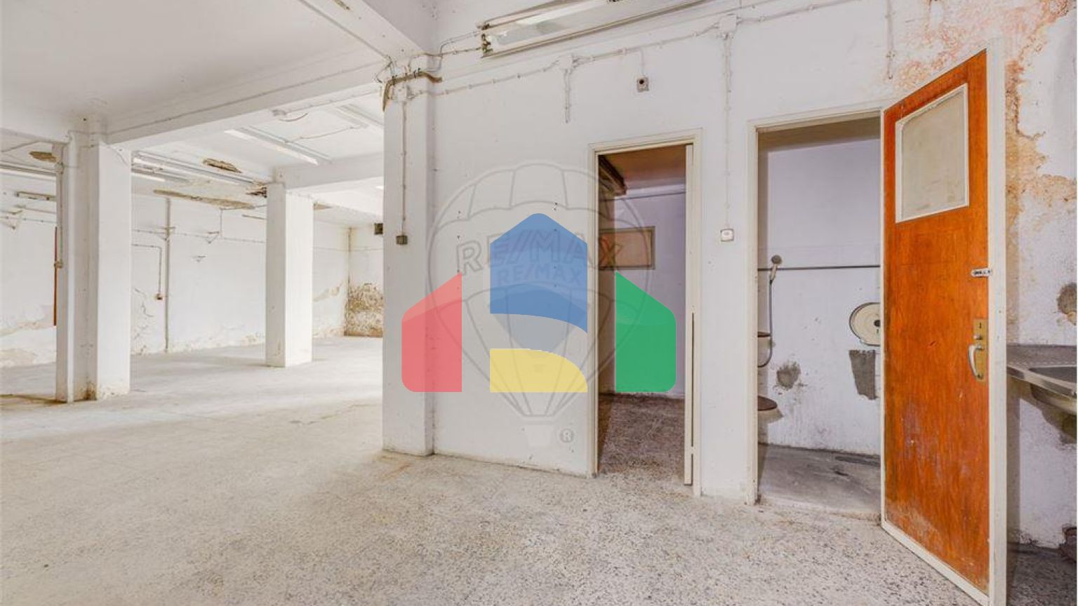 Commercial - Commercial/Retail - Estrela, Lisbon - PT