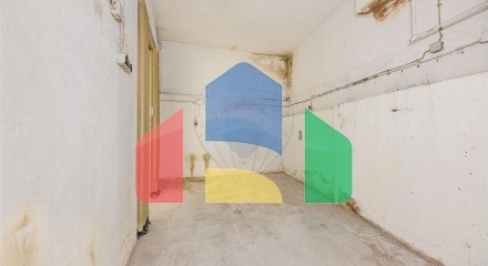 Commercial - Commercial/Retail - Estrela, Lisbon - PT