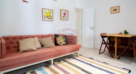 Residential - Condo/Apartment - T2 - Estrela, Lisbon - PT