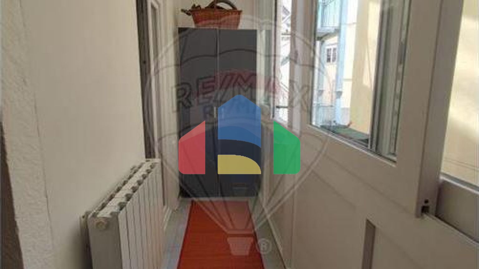 Residential - Condo/Apartment - T2 - Estrela, Lisbon - PT