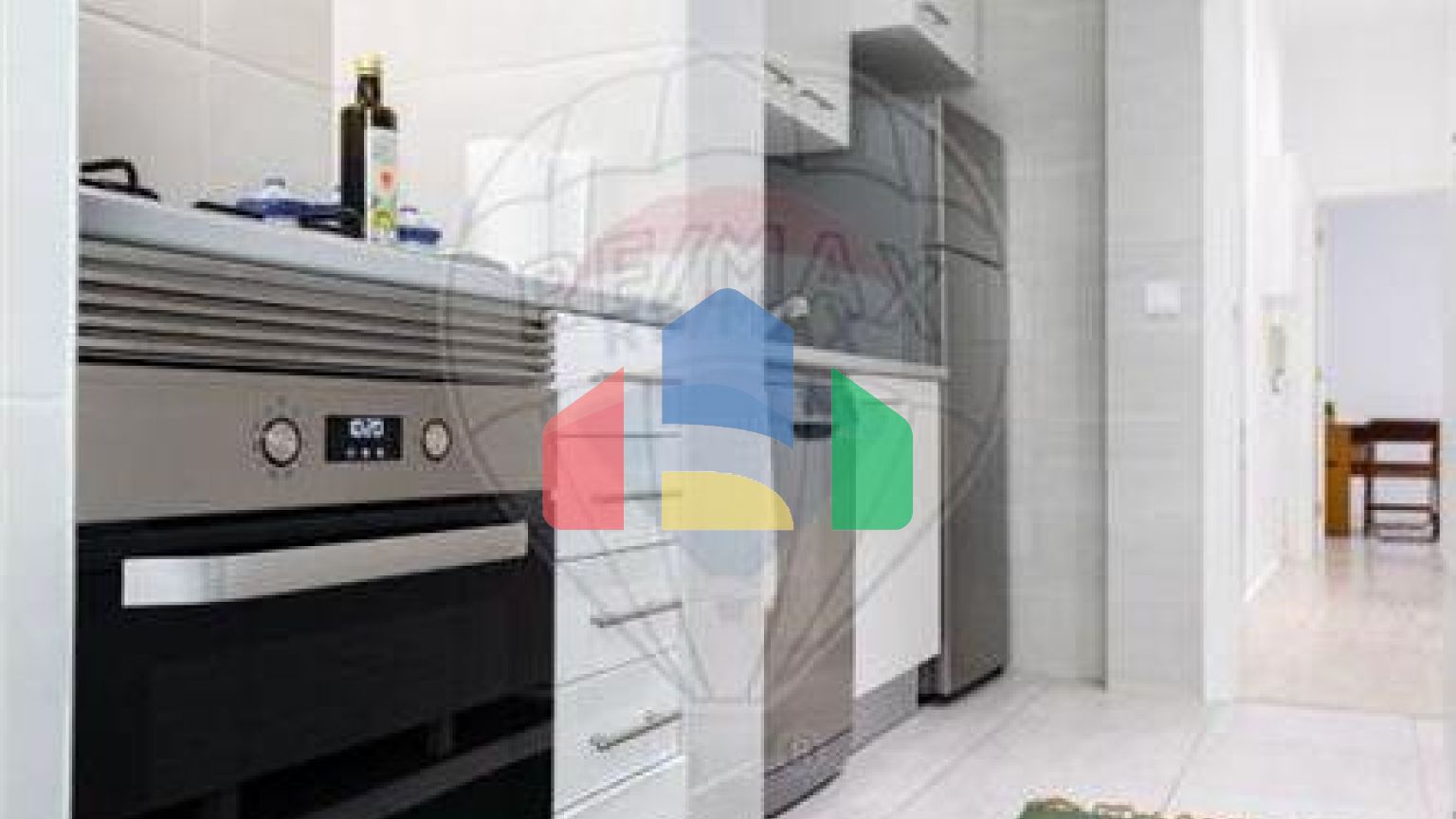 Residential - Condo/Apartment - T2 - Estrela, Lisbon - PT