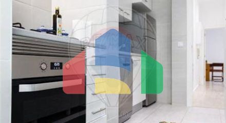 Residential - Condo/Apartment - T2 - Estrela, Lisbon - PT