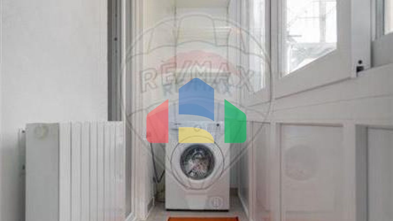 Residential - Condo/Apartment - T2 - Estrela, Lisbon - PT