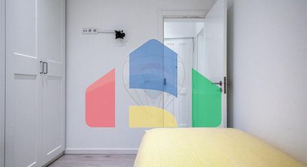 Residential - Condo/Apartment - T2 - Estrela, Lisbon - PT