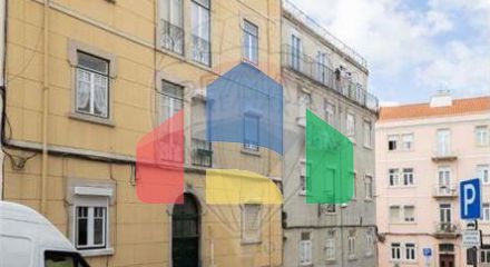 Residential - Condo/Apartment - T2 - Estrela, Lisbon - PT