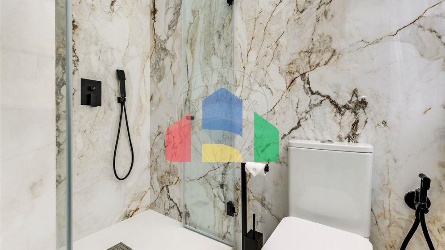 Residential - Condo/Apartment - T2 - Estrela, Lisbon - PT